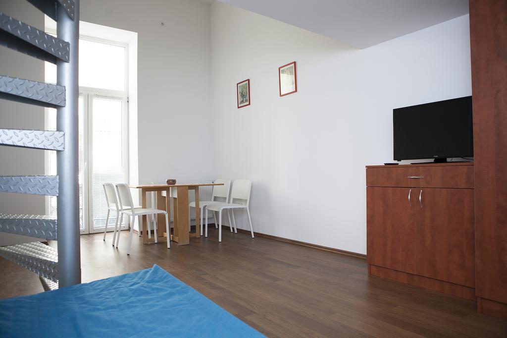 Cute Downtown Studios Budapest Exterior photo